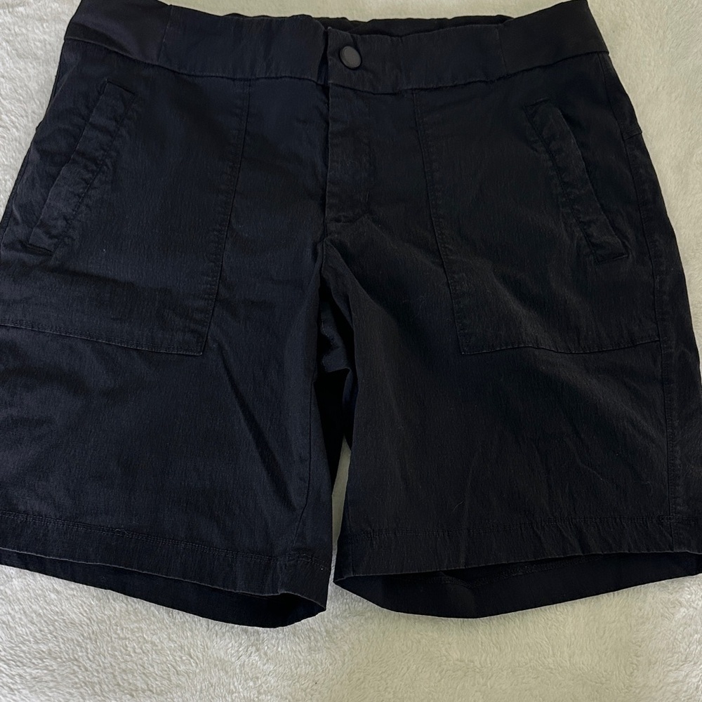 Active Life Bermuda Shorts - Picture 2 of 6